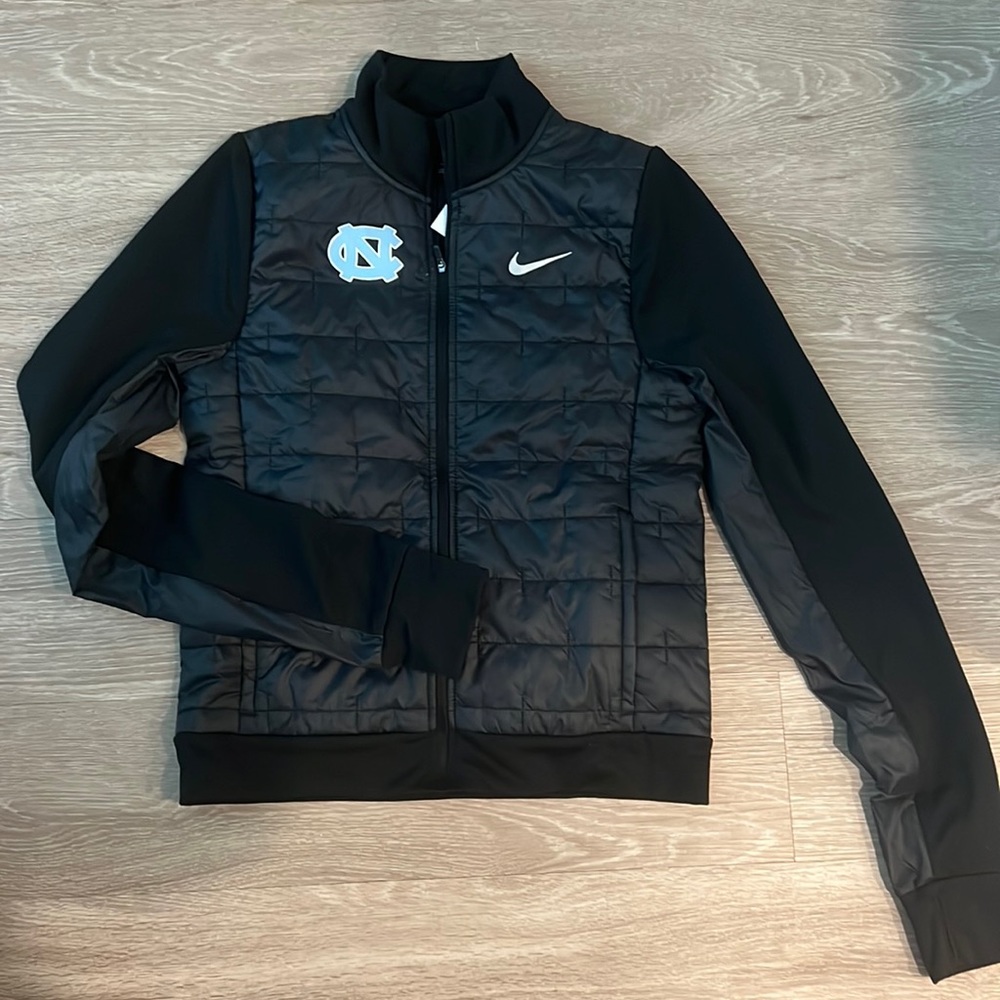 Small, black, UNC branded Nike Therma-fit zip-up